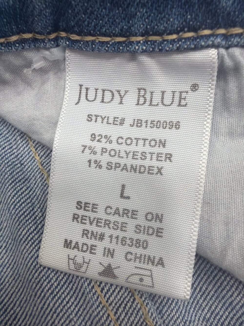 Judy Blue Cuffed Jean Shorts 3" Inseam Size L Casual Summer Comfort - Picture 6 of 8